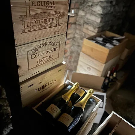 Croce Federale Szálloda 3*